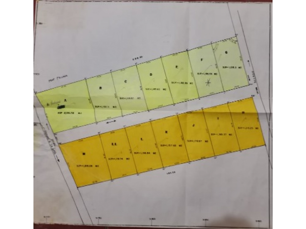 SE VENDE TERRENO POR AV LA JOYA MORELIA CERCA AV AMALIA SOLORZANO