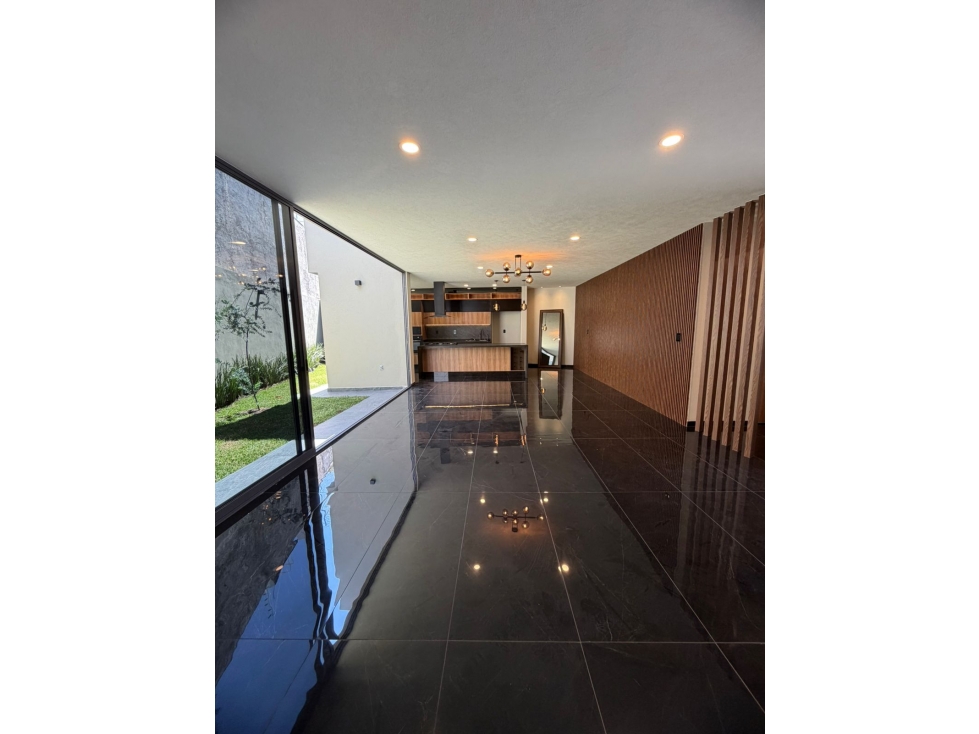 CASA EN VENTA EN VISTAS DE ALTOZANO A METROS DEL TEC MILENIO — foto 2