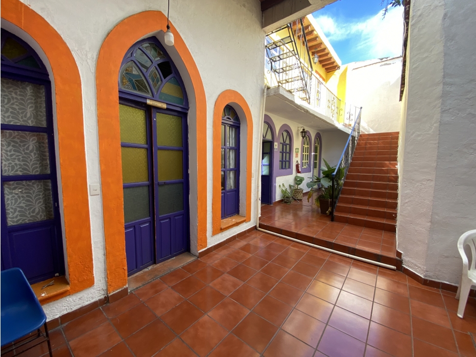 SE VENDE CASA ESQUINA CENTRO HISTORICO DE MORELIA POR LAS TARASCAS — foto 3