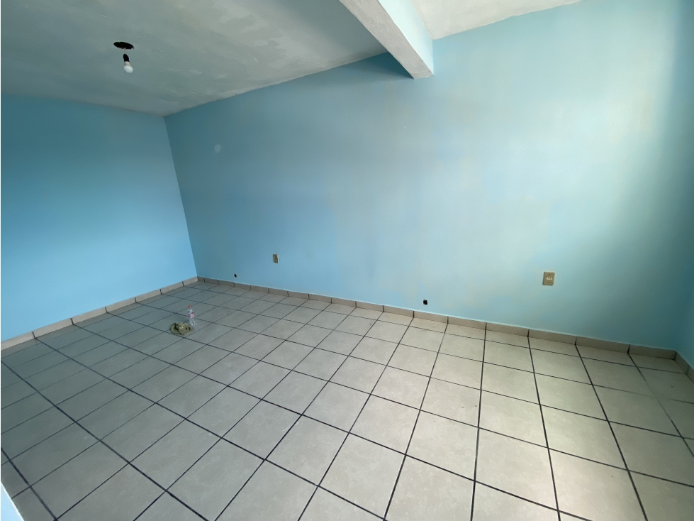 CASA VENTA PRIMO TAPIA OTE. 1 CUADRA DE LA MADERO SALIDA CHARO MORELIA — foto 2