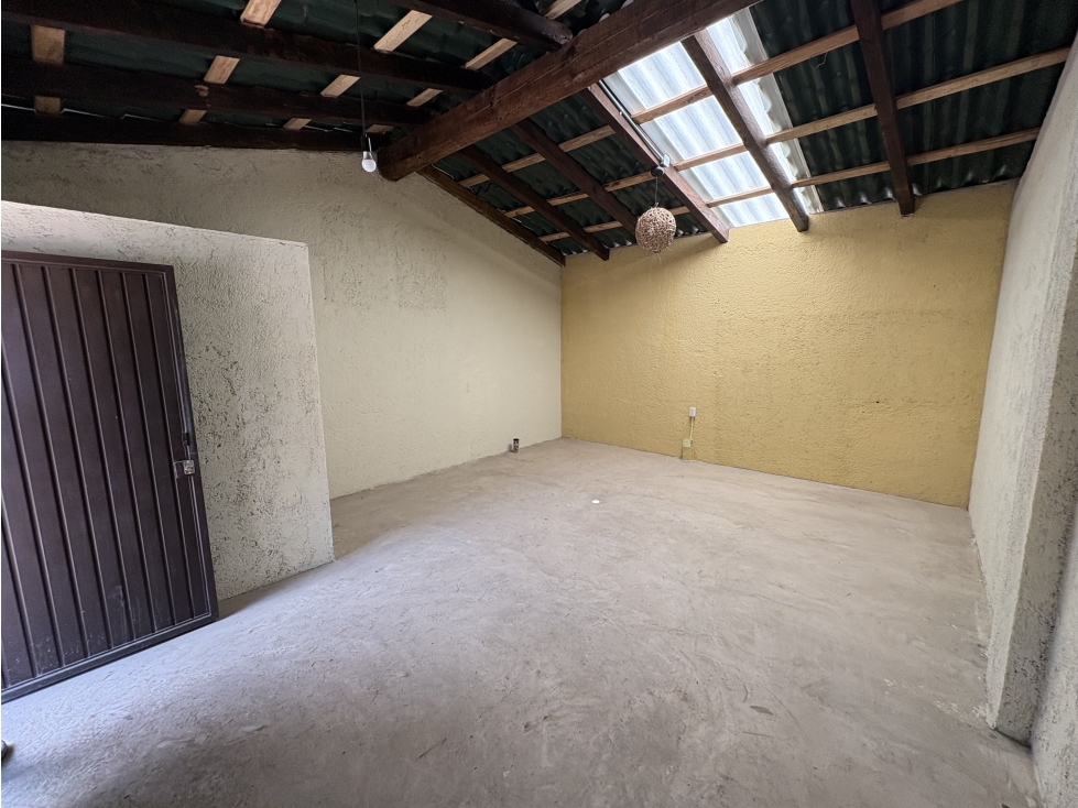 SE RENTA LOCAL COMERCIAL EN SAN MIGUEL DEL MONTE AVENIDA PRINCIPAL — foto 4