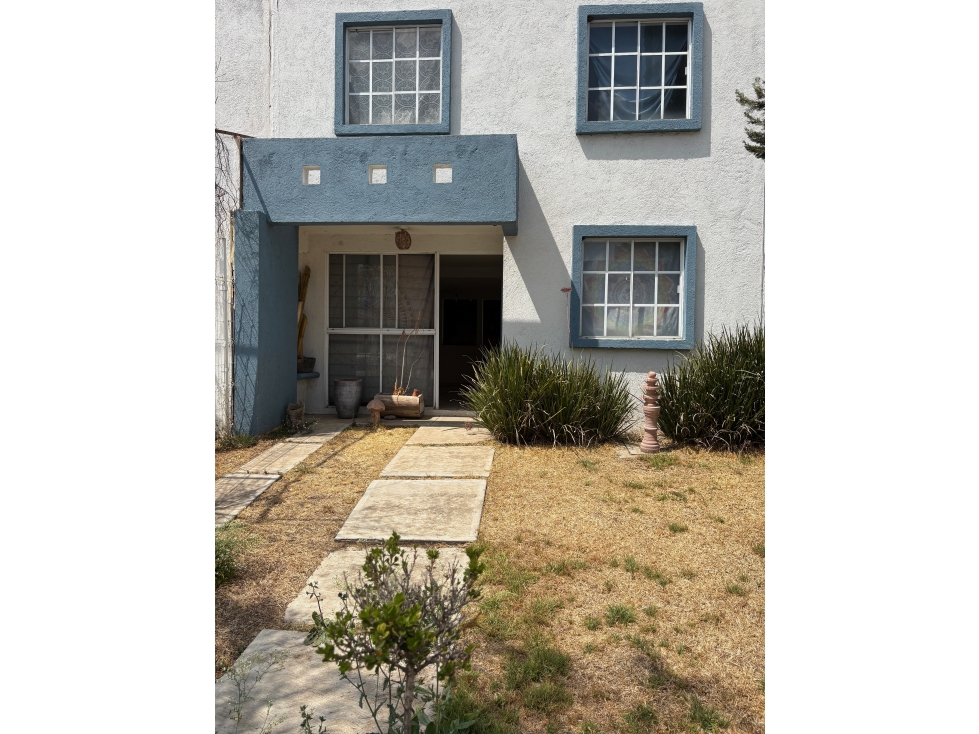 SE VENDE CASA EN FRACC TERRANOVA 2 SALIDA A AEROPUERTO MORELIA - 2
