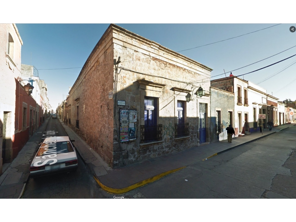SE VENDE CASA ESQUINA CENTRO HISTORICO DE MORELIA POR LAS TARASCAS
