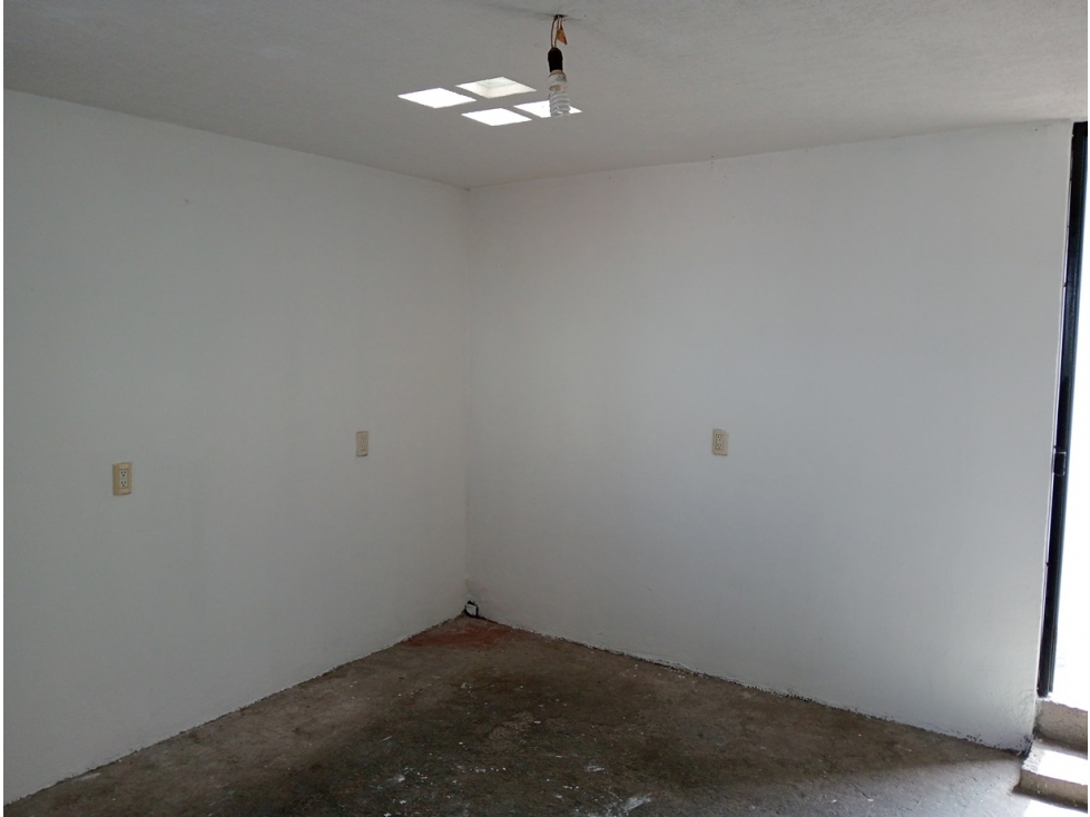 SE VENDE CASA EN COL PRIMAVERA POR LAS TIJERAS MORELIA — foto 4