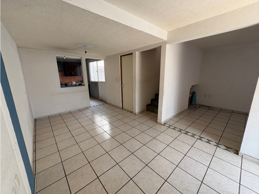 SE VENDE CASA EN FRACC TERRANOVA 2 SALIDA A AEROPUERTO MORELIA - 4