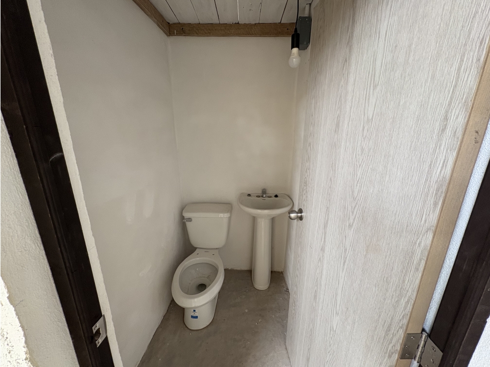 SE RENTA LOCAL COMERCIAL EN SAN MIGUEL DEL MONTE AVENIDA PRINCIPAL — foto 6