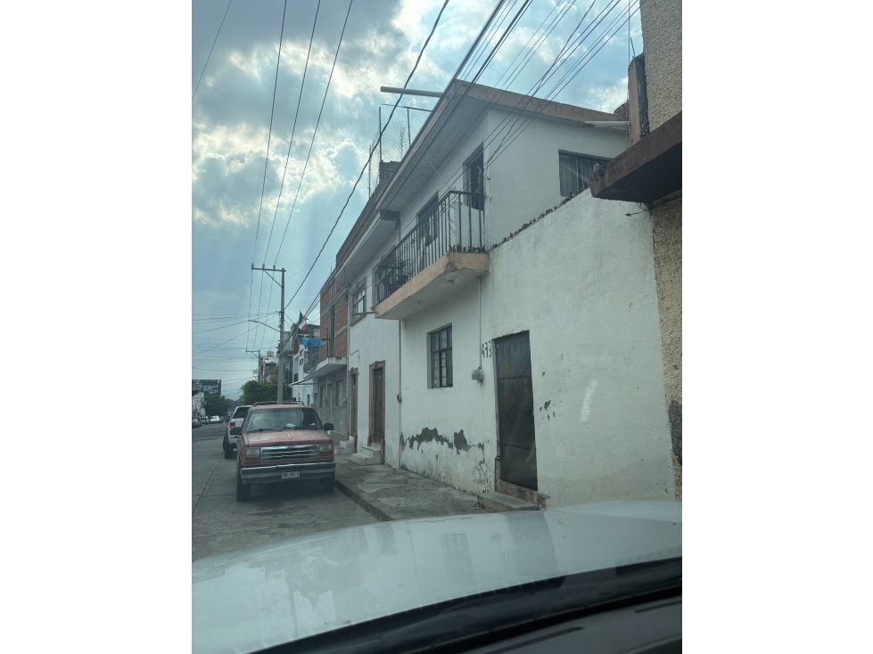 SE VENDE CASA EN COL. VASCO DE QUIROGA MUY CERCA DE LA FAC. DE LEYES