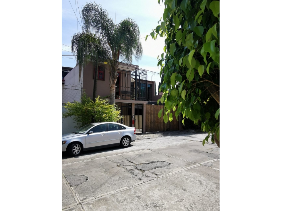 Casa de 3 plantas Lomas de Santa Maria MORELIA