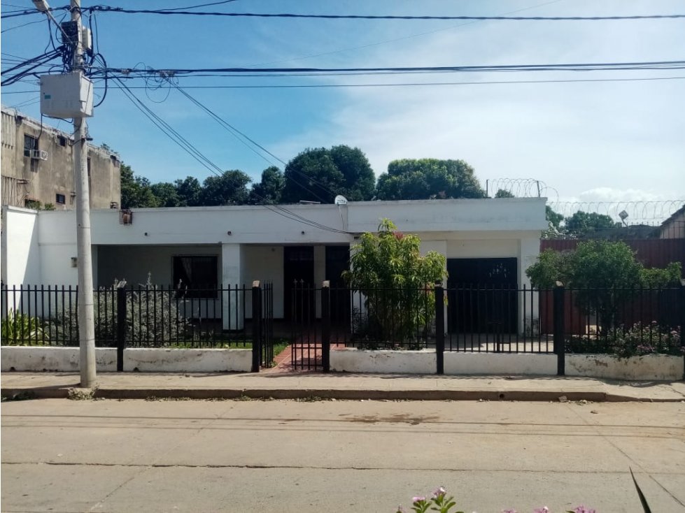 VENDO CASA COMERCIAL BARRIO LA GARITA - 1