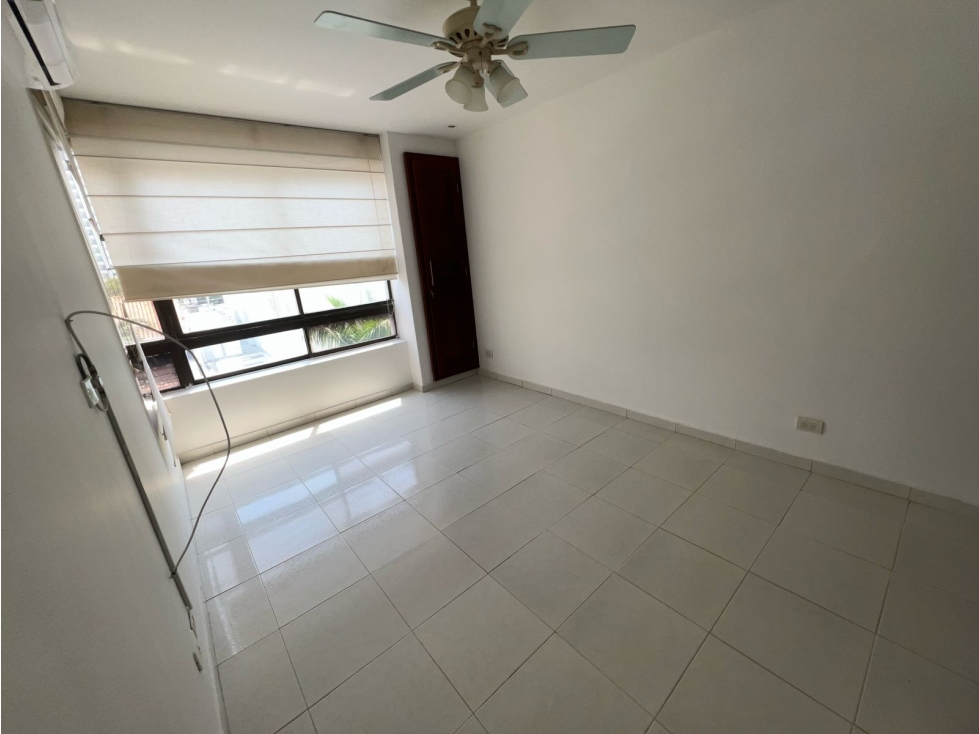 Cartagena Apartamento en Arriendo Bocagrande — foto 2