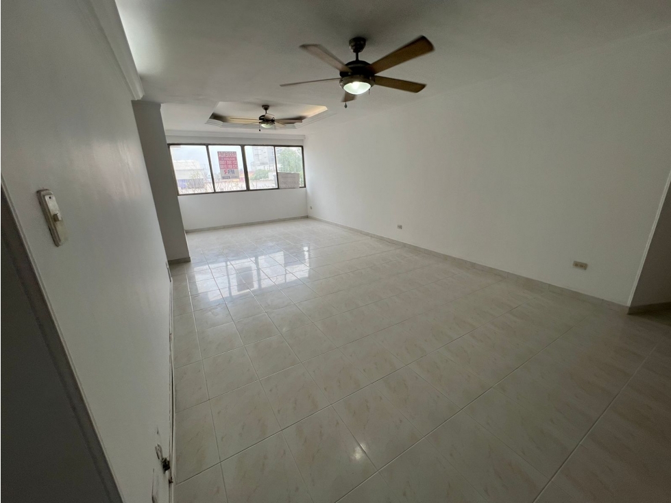 Cartagena Apartamento En Arriendo Bocagrande — foto 2