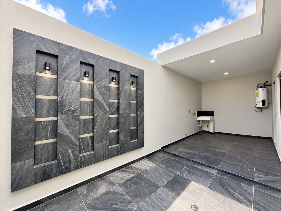 CASA 213-G EN LA CIMA ZAPOPAN DE 3 NIVELES - 6