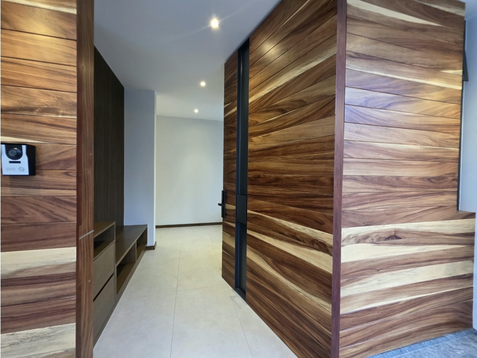 CASA 55 EN VENTA EN JARDIN REAL ZAPOPAN JALISCO, CON SÓTANO — foto 3