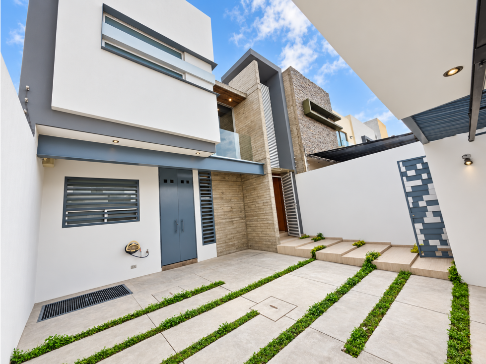 RENTA CASA 322 EN LA CIMA DE ZAPOPAN, PARA OFICINA O HABITACIONAL - 2