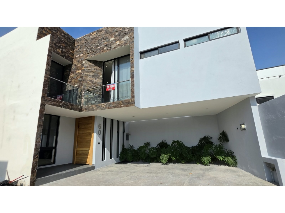 Casa 60 con Roof Garden en Capital Norte Zapopan