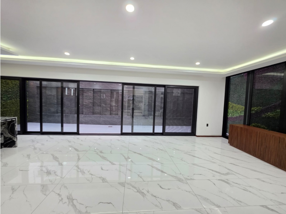 RESIDENCIA #303-G EN VENTA 4 NIVELES CON SOTANO — foto 5