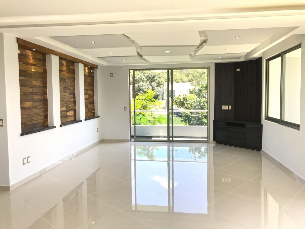 Casa 49 con sala de cine en el sotano y roof garden en la cima — foto 4