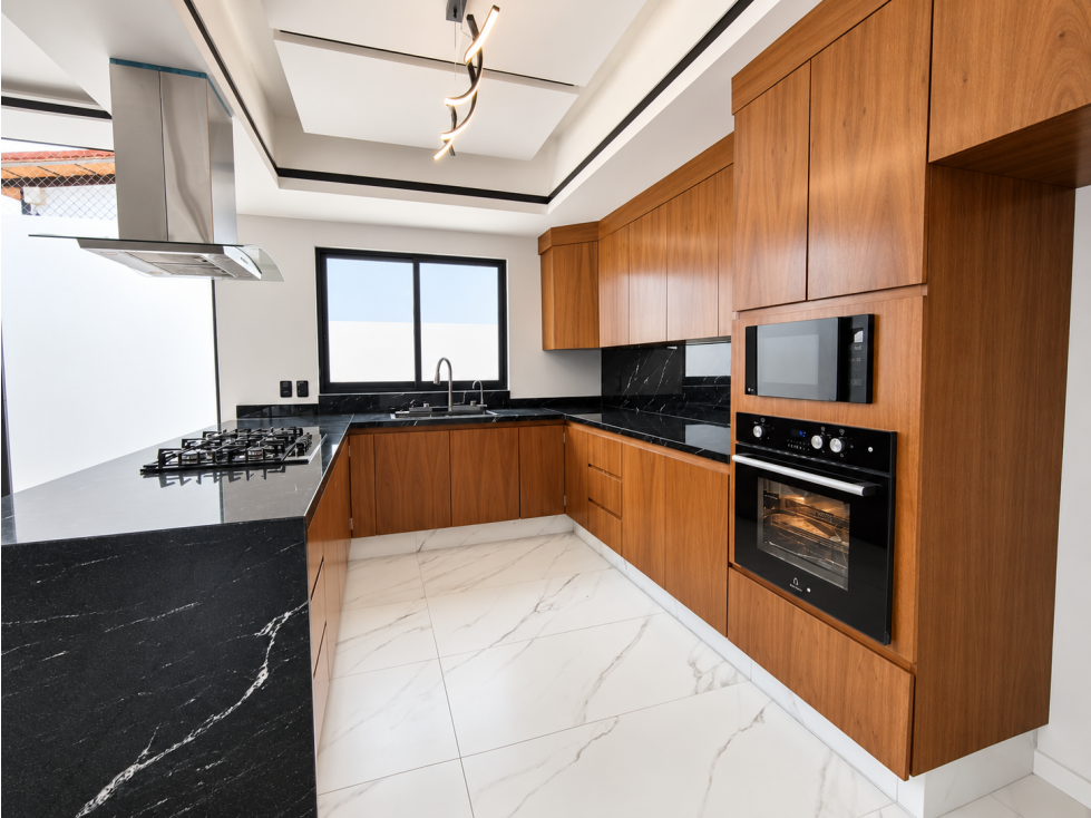 CASA 44 CON 3 NIVELES BOREALES — foto 6