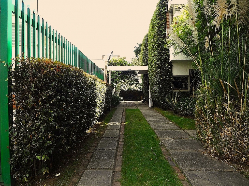 VENTA CASA NIZA ANTIGUA 366M2