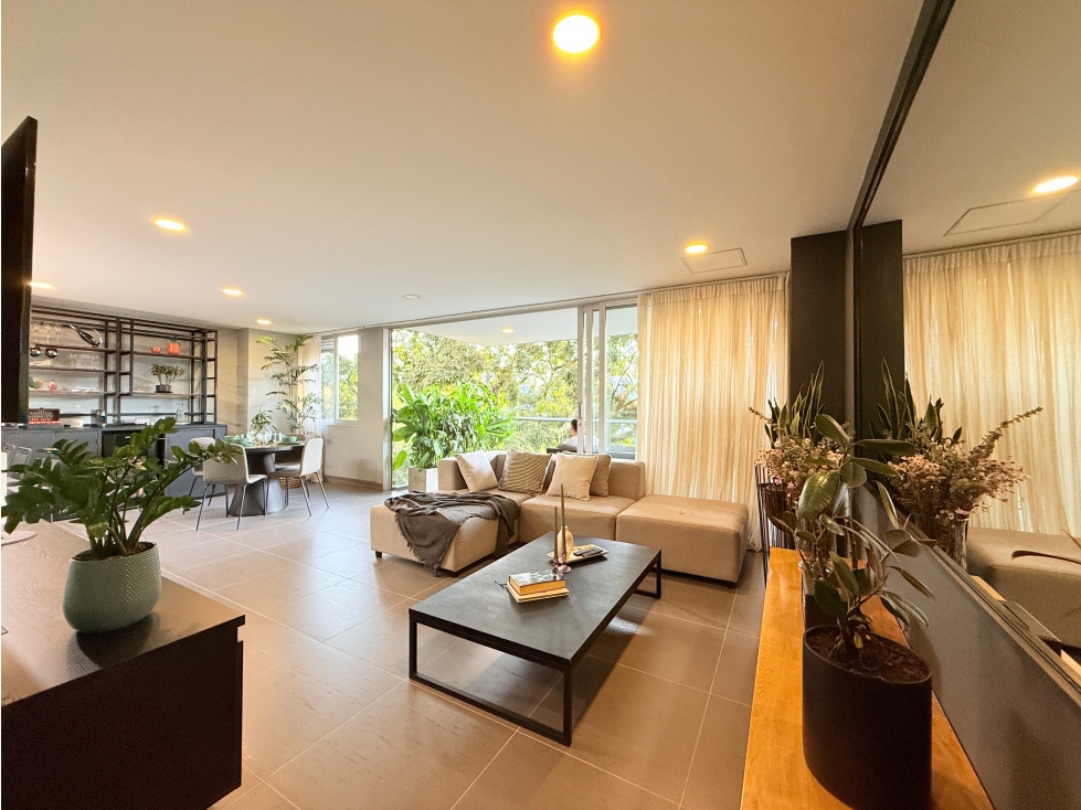 APARTAMENTO AMOBLADO SECTOR CASTROPOL -POBLADO MEDELLIN
