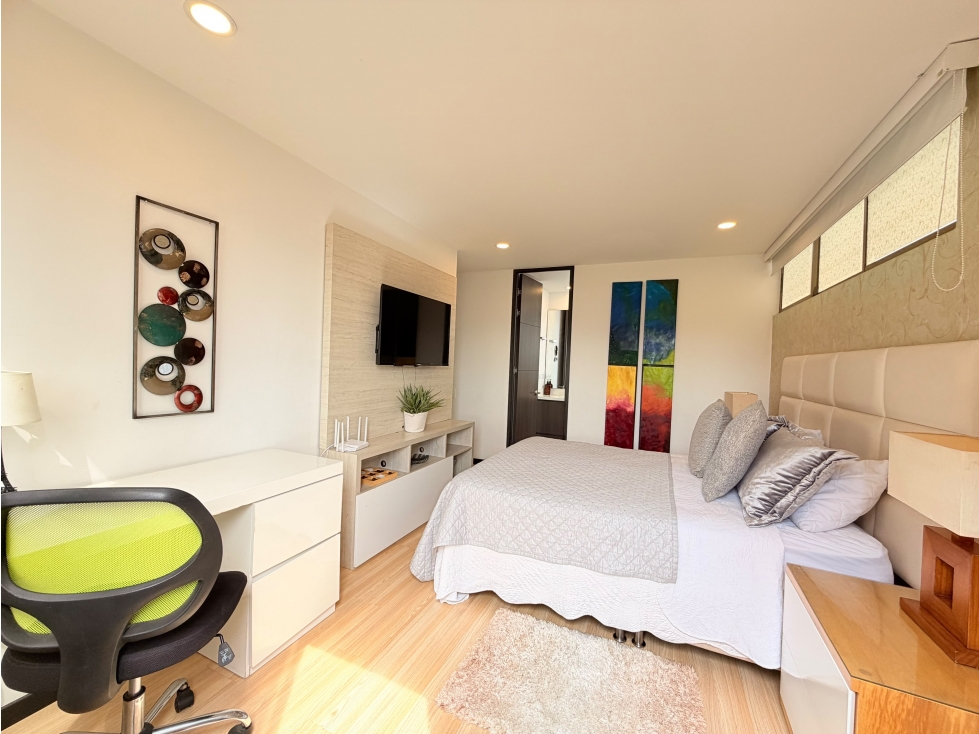 APARTAMENTO AMOBLADO EN LAS PALMAS MEDELLIN — foto 2