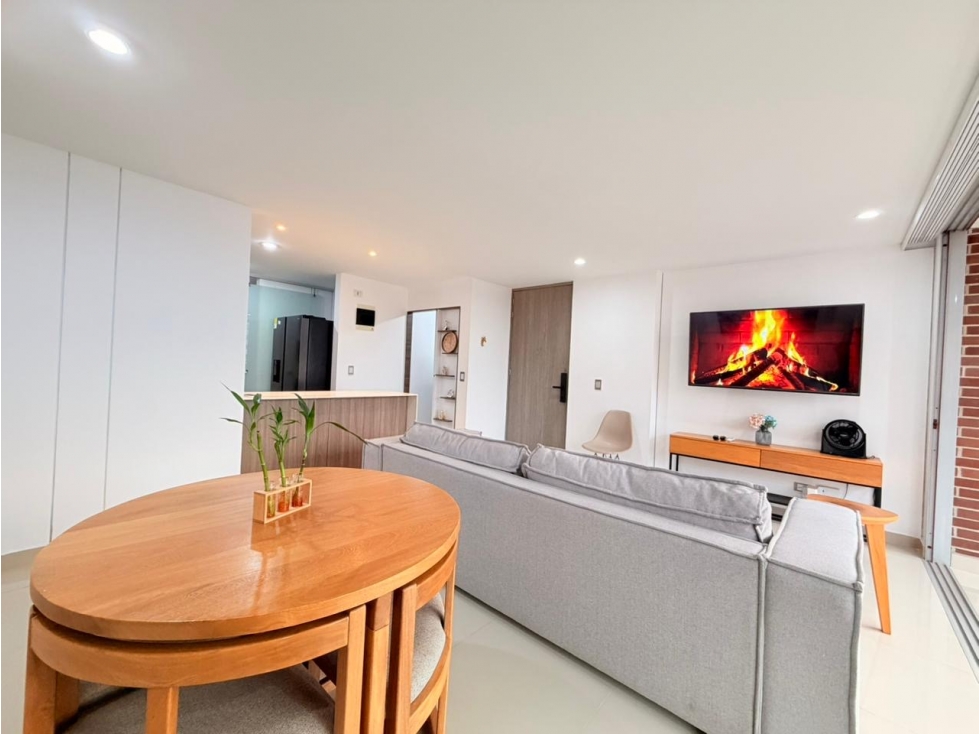 APARTAMENTO AMOBLADO SECTOR CIUDAD DEL RÍO MEDELLIN — foto 2