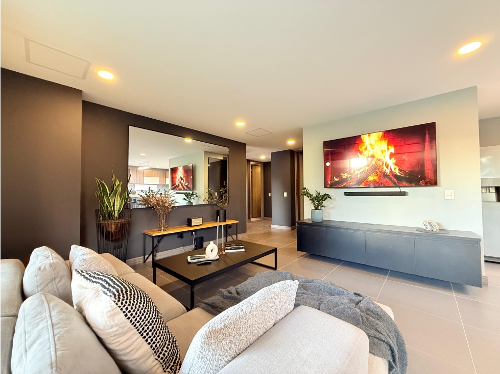 APARTAMENTO AMOBLADO SECTOR CASTROPOL -POBLADO MEDELLIN — foto 3