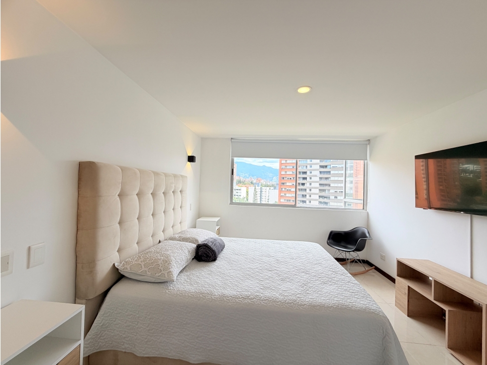 APARTAMENTO AMOBLADO EN RENTA SECTOR POBLADO C.C SANTAFE — foto 5