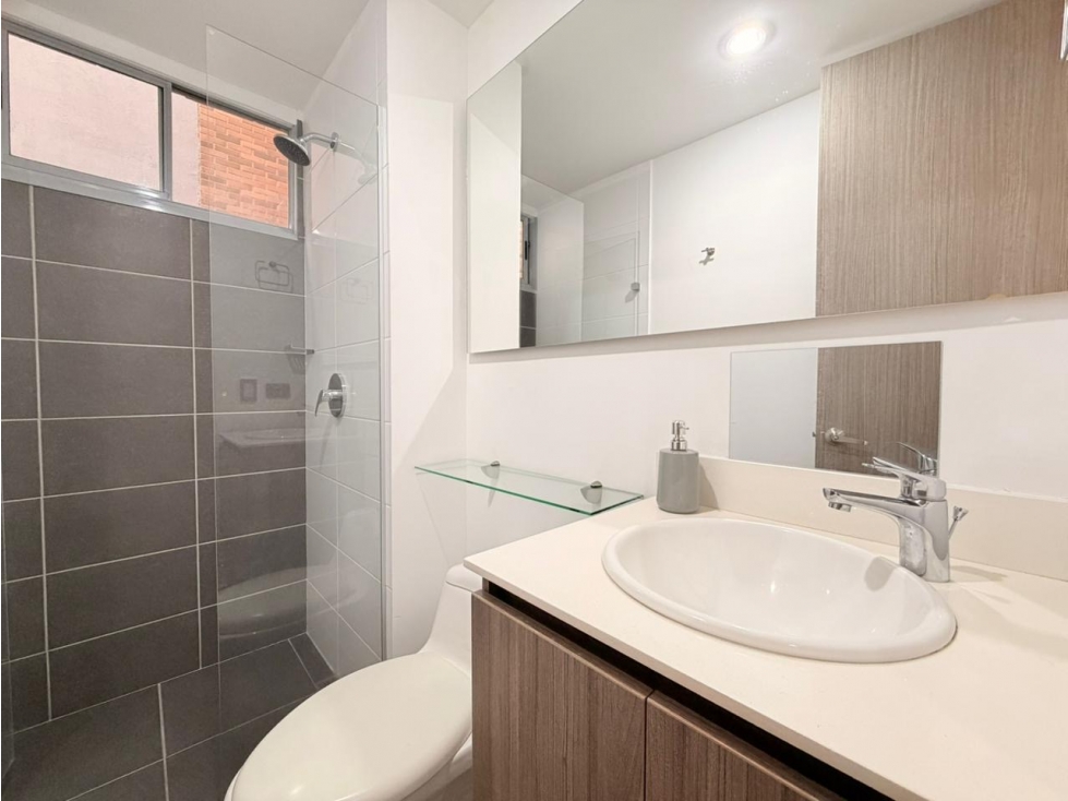 APARTAMENTO AMOBLADO SECTOR CIUDAD DEL RÍO MEDELLIN — foto 6