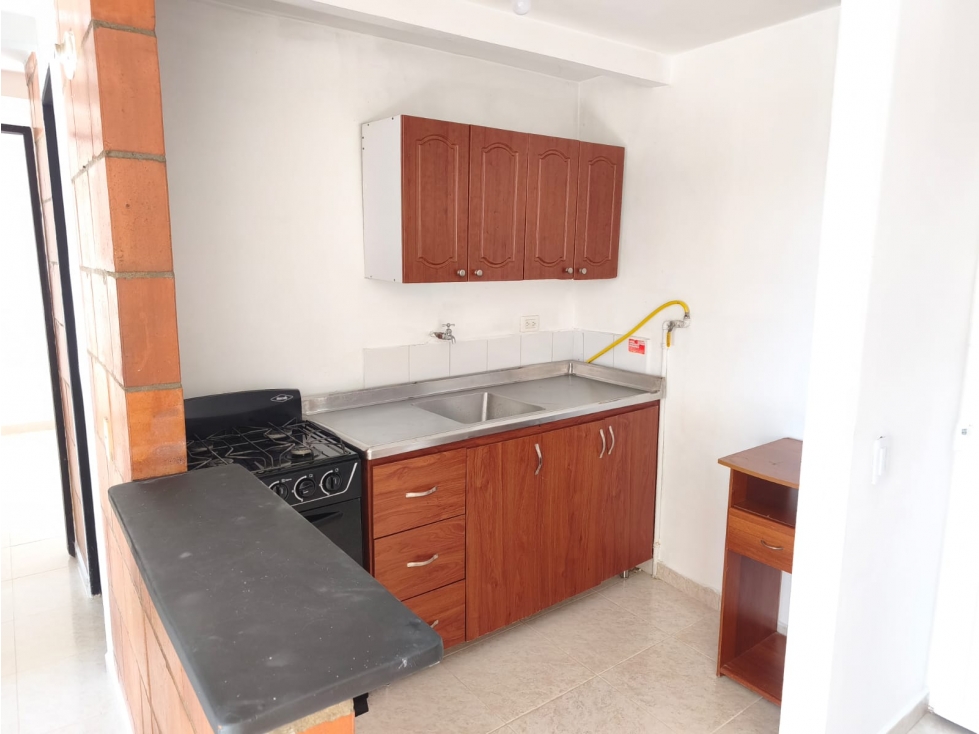 APARTAMENTO ROBLEDO CERCA 7 LUNAS — foto 4
