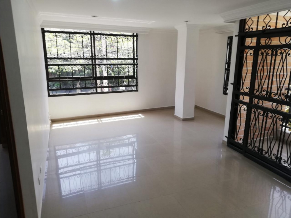 APARTAMENTO LAURELES CERCA REST. GUADALUPE — foto 3