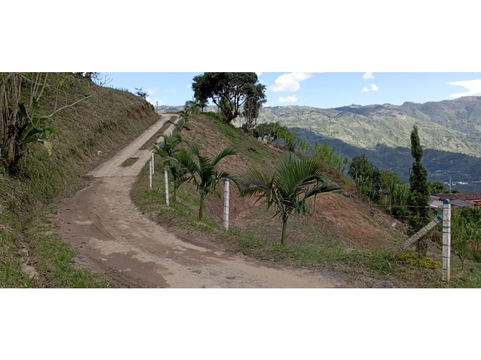 LOTE EN GIRARDOTA ANTIOQUIA