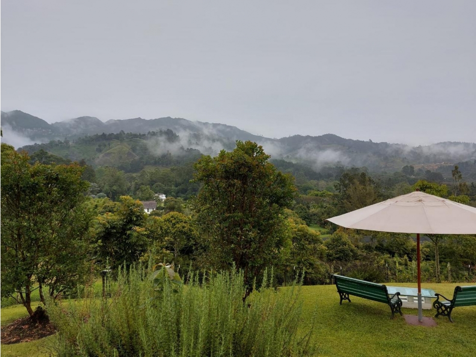 FINCA EL RETIRO, ANTIOQUIA CERCA VEREDA LOS SALADOS