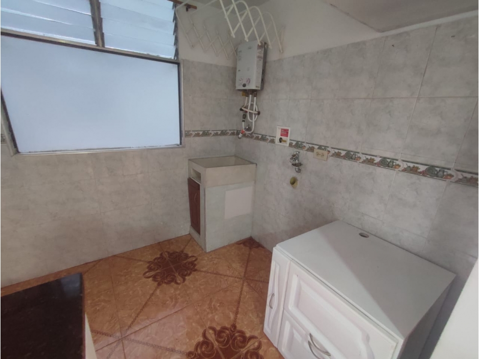 APARTAMENTO SAN DIEGO CERCA LOMA DEL INDIO