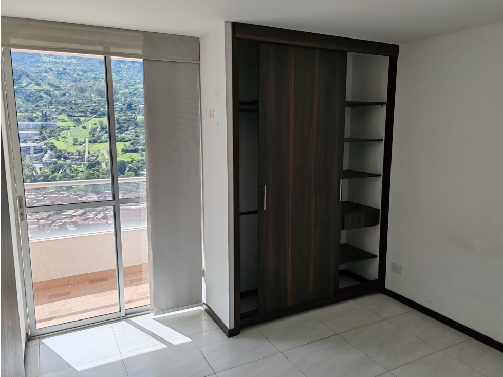 APARTAMENTO COPACABANA A 5 MIN. PARQUE PRINCIPAL — foto 2