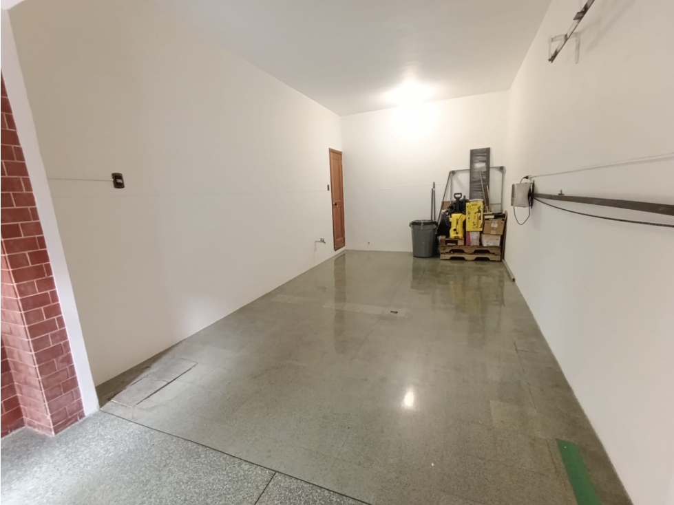 CASA UNIFAMILIAR PRADO CENTRO CERCA I.E. JOSÉ CELESTINO MUTIS — foto 2