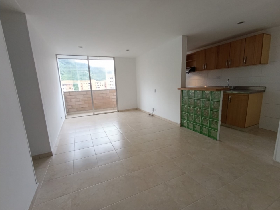 APARTAMENTO BELÉN CERCA COLEGIO PADRE MANYANET