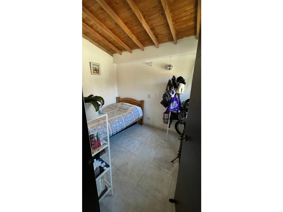 APARTAMENTO LA FLORESTA CERCA COLEGIO TERESIANO — foto 5