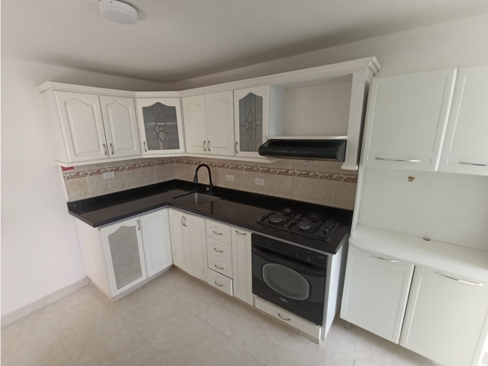 APARTAMENTO CALASANZ CERCA REFUGIO SANTA ANA