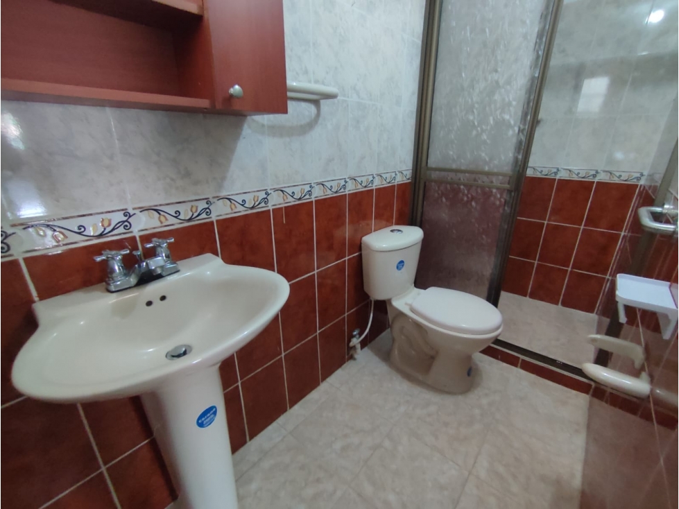 CASA ROBLEDO CERCA HOSPITAL PABLO TOBÓN URIBE — foto 4