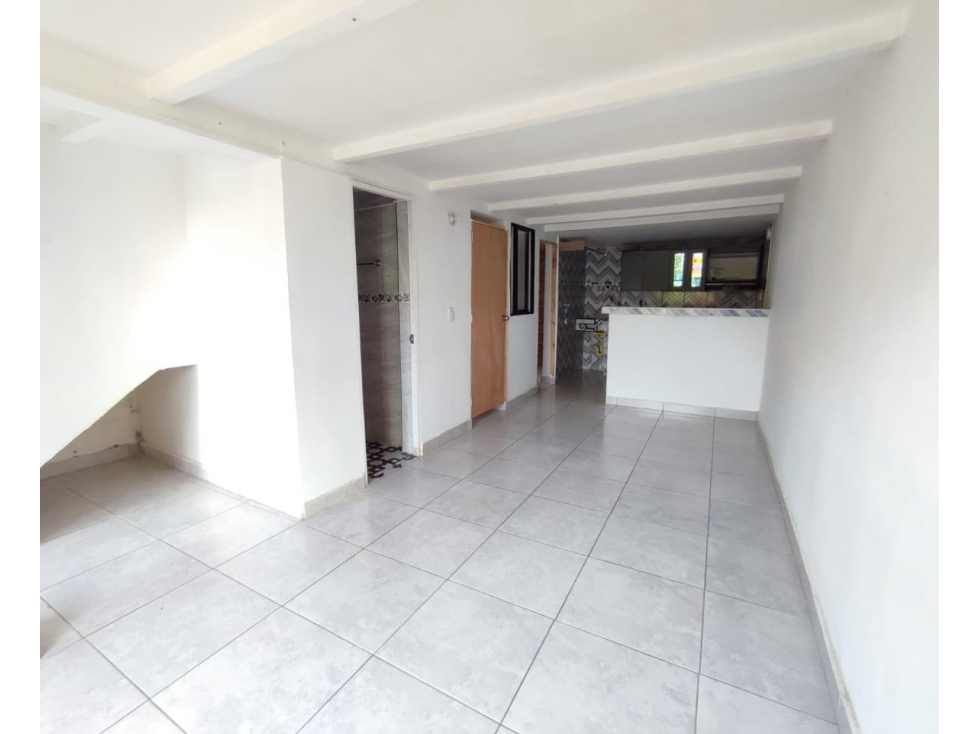 CASA PRIMER Y SEGUNDO PISO ROBLEDO CERCA MIRADOR DE BARCELONA