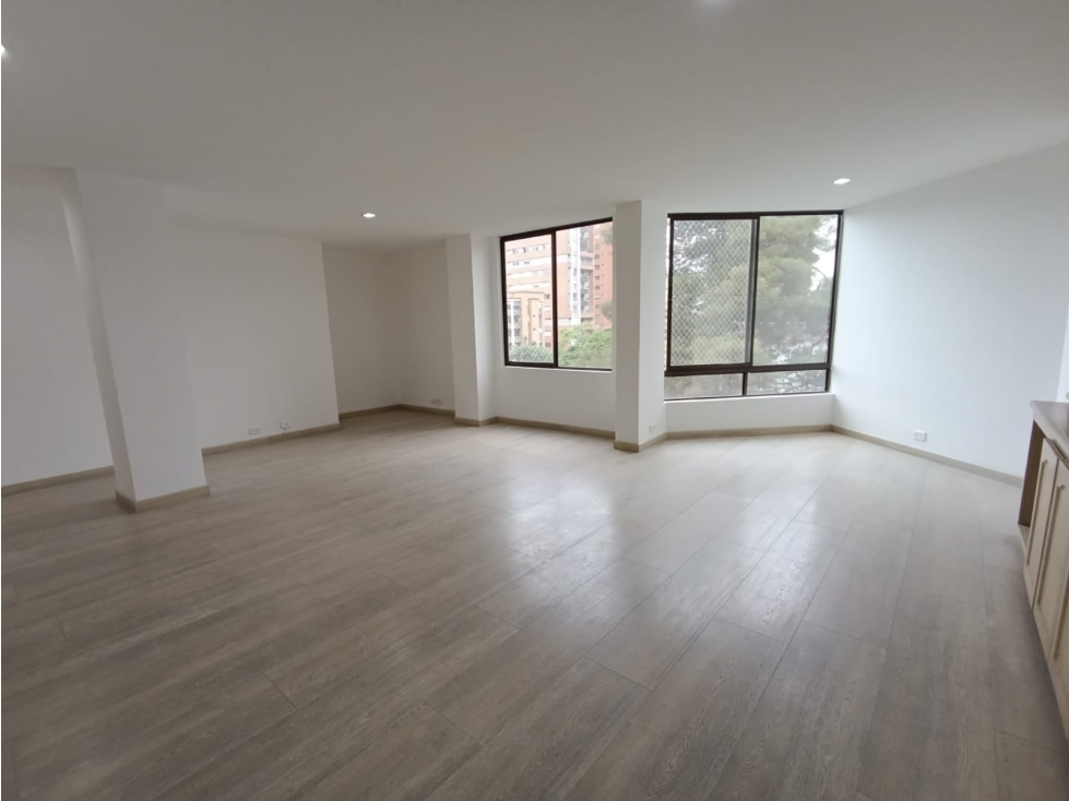 APARTAMENTO EL POBLADO CERCA C.C. SAO PAULO