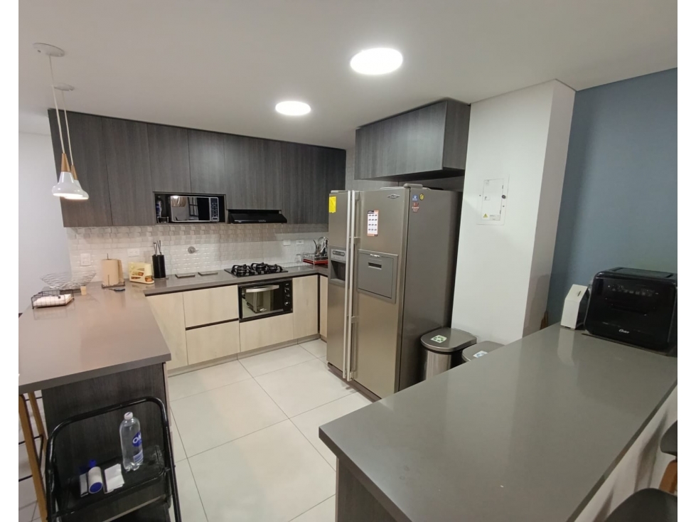 CASA DE 4 PISOS MÁS APARTAESTUDIO ROBLEDO CERCA H. PABLO TOBÓN URIBE — foto 4