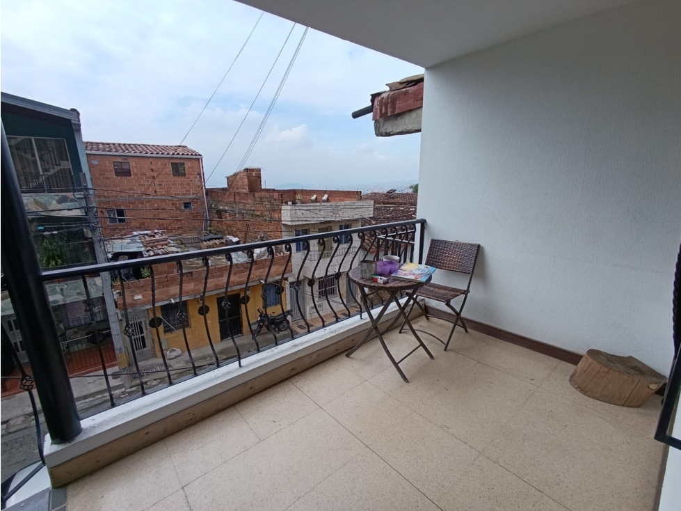 APARTAMENTO ROBLEDO CERCA PARQUE PRINCIPAL