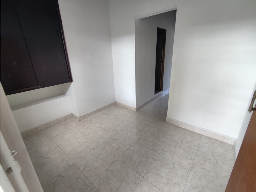 CASA ROBLEDO CERCA UVA EPM LOS GUAYACANES - 5