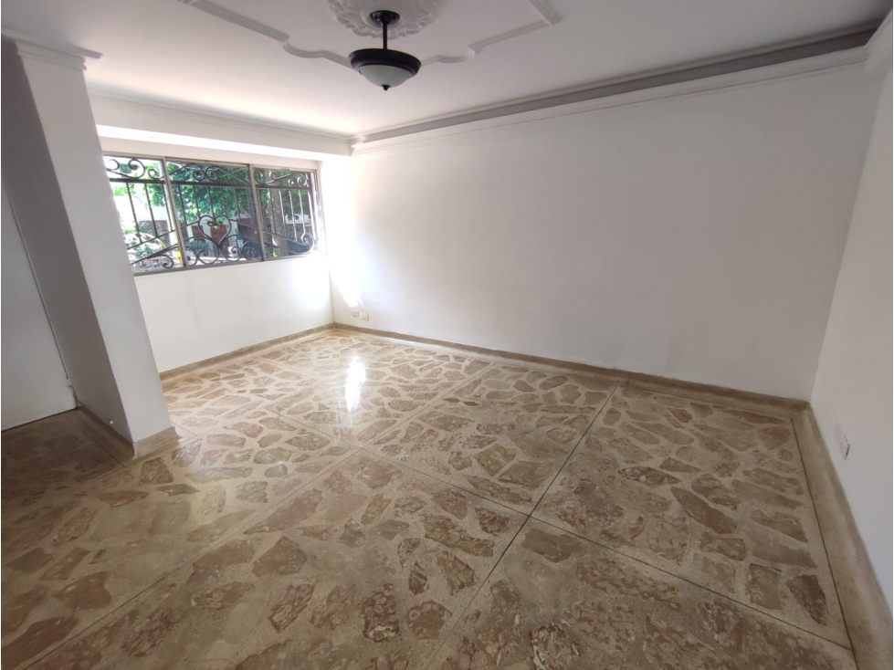 CASA UNIFAMILIAR CALASANZ CERCA REFUGIO SANTA ANA — foto 2