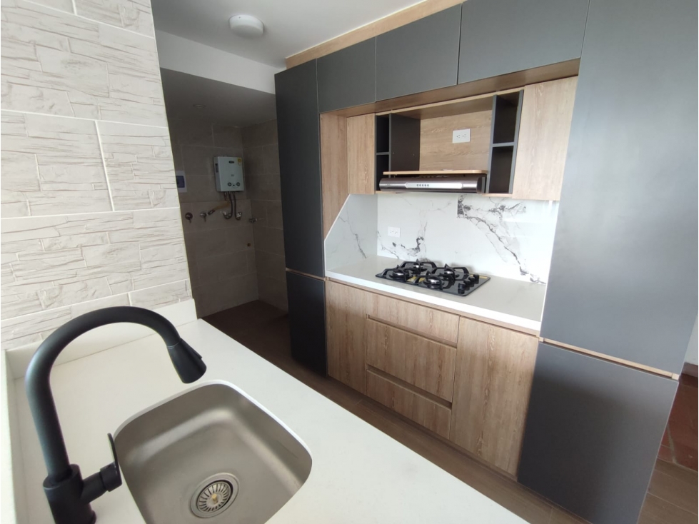 APARTAMENTO LA ESTRELLA CERCA COLEGIO CANADIENSE — foto 3
