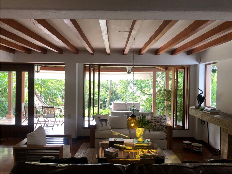 CASA CAMPESTRE ENVIGADO CERCA CONVENTO CATEQUISTAS