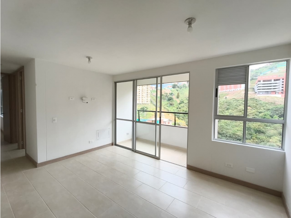 APARTAMENTO CALASANZ CERCA MALL SANTANA
