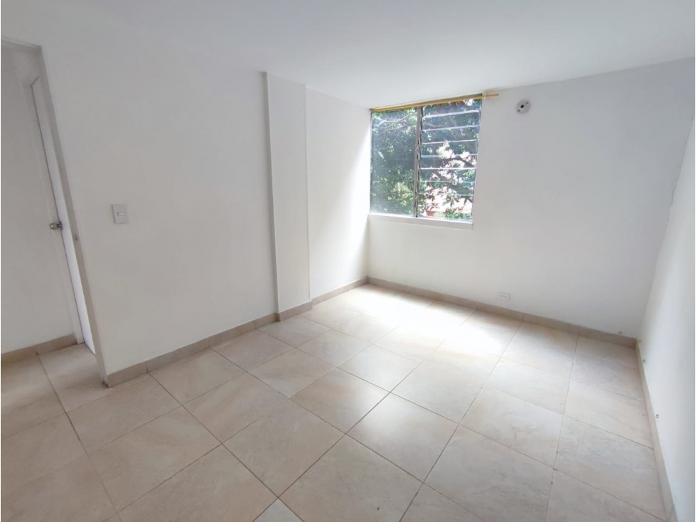 APARTAMENTO ROBLEDO CERCA HOSPITAL PABLO TOBON URIBE — foto 3